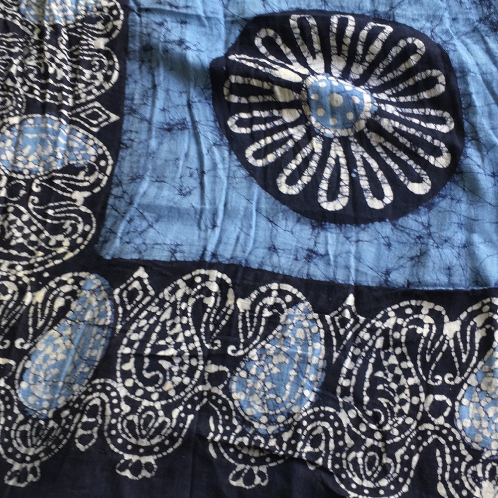 Cotton scarf or tablecloth